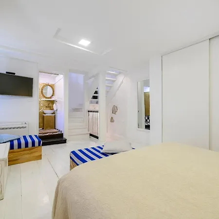 Swan Adriatic & 4* Šibenik