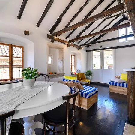 招待所 Swan Adriatic & 希贝尼克