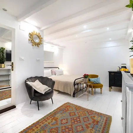 Swan Adriatic & 招待所