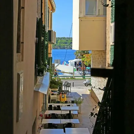 Swan Adriatic & Šibenik