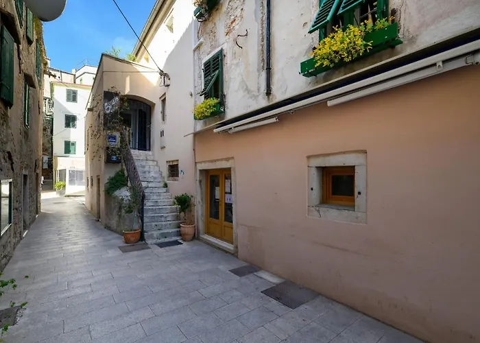 Swan Adriatic & Pensjonat Szybenik