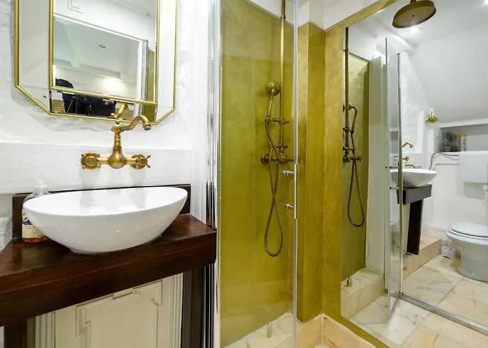 Swan Adriatic & Vendégház 4*