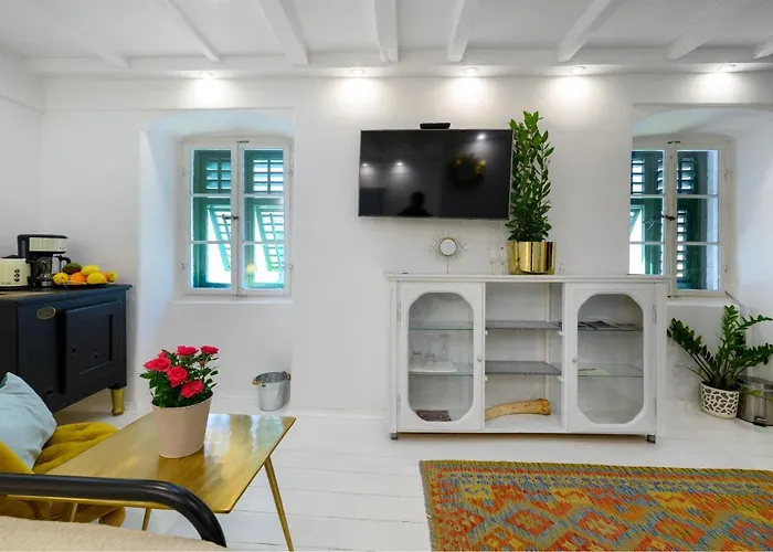 Swan Adriatic & Vendégház Šibenik