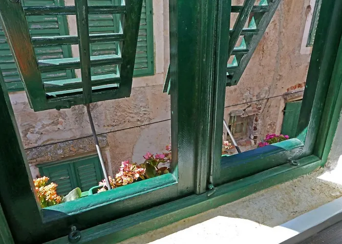 Swan Adriatic & Vendégház 4*