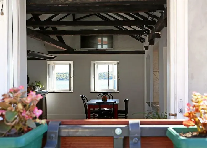 Swan Adriatic & Vendégház 4*