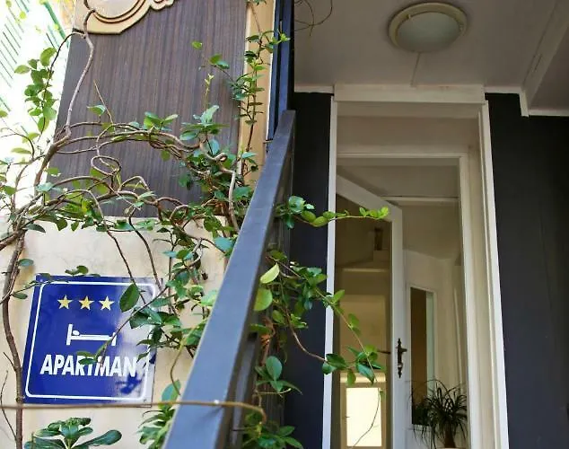 Swan Adriatic & Vendégház 4*